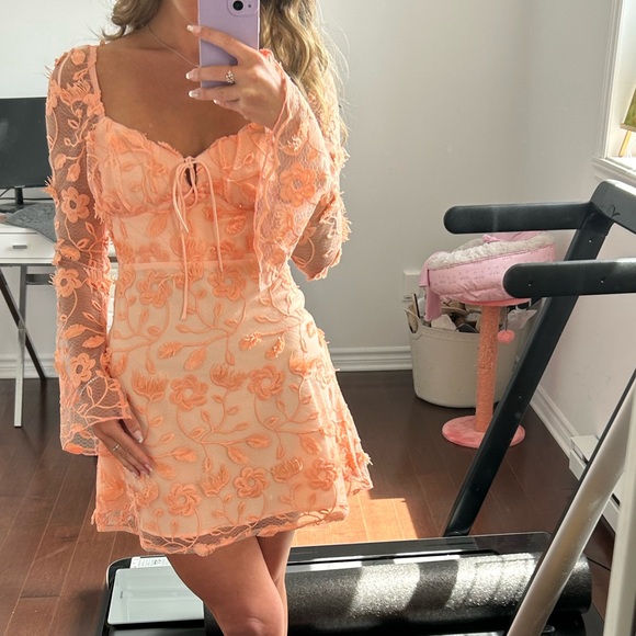 ASOS Love Triangle sweetheart neck lace mini dress in apricot - Picture 6 of 7